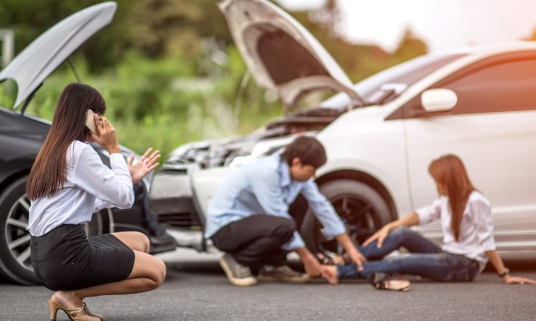Detail Car Crash Image Nomer 33