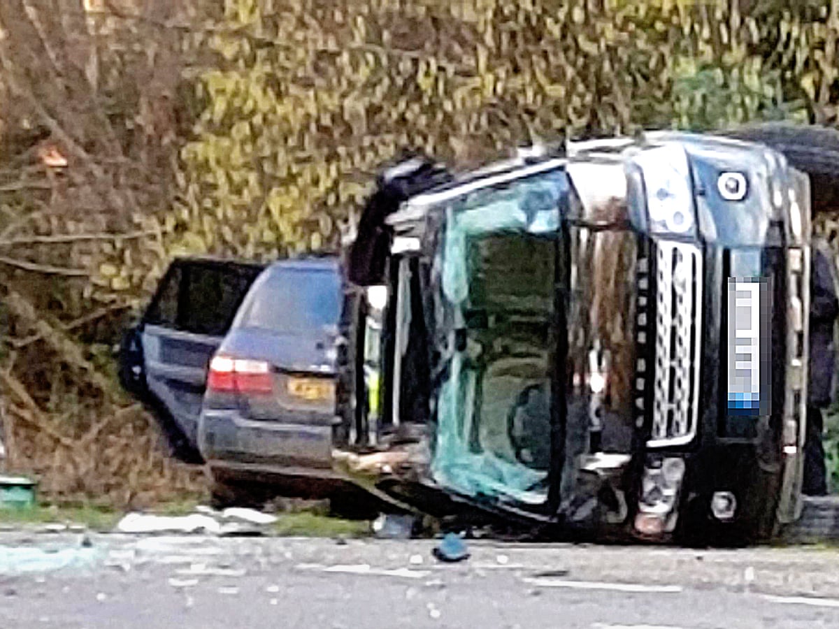 Detail Car Crash Image Nomer 34
