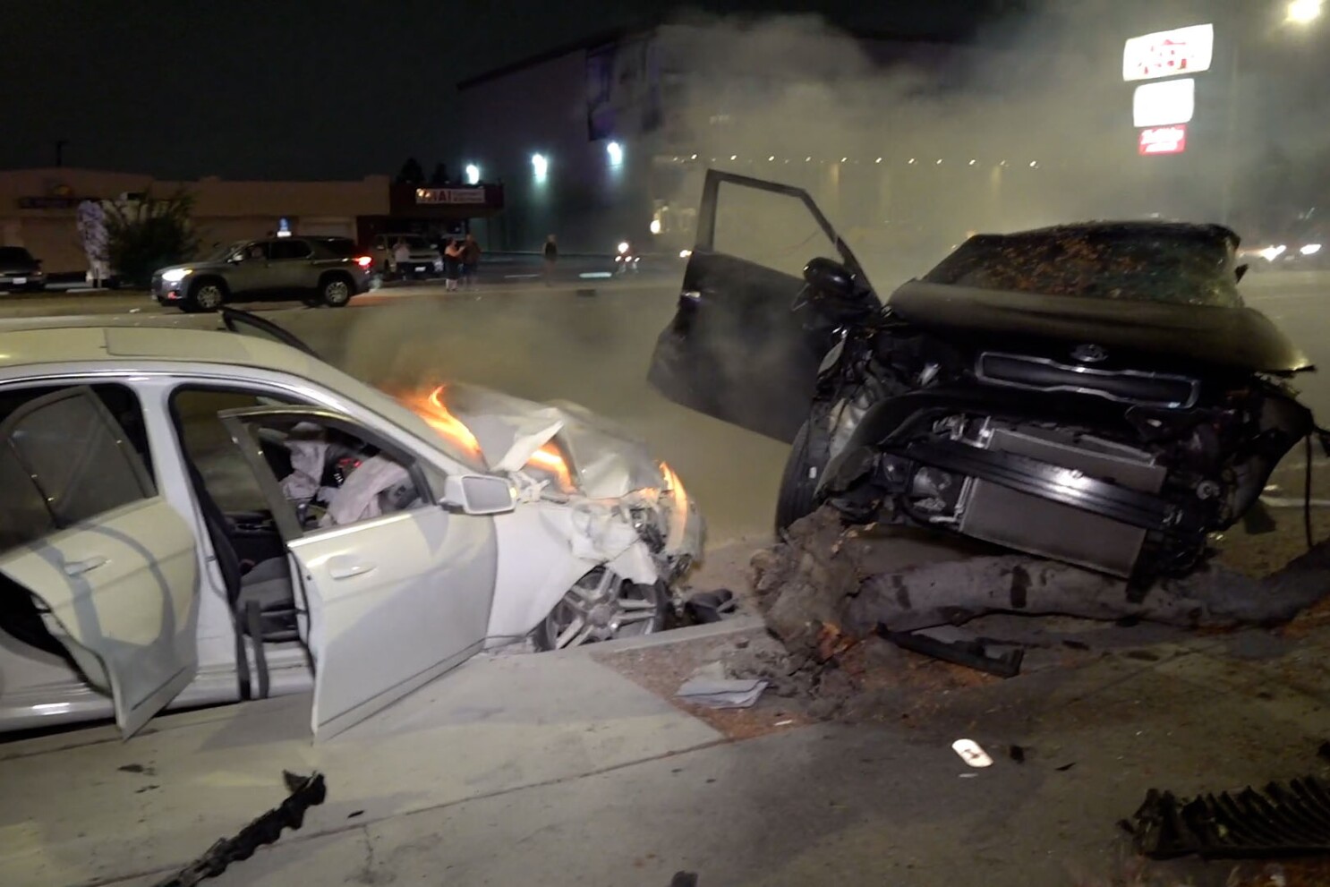 Detail Car Crash Picturs Nomer 28