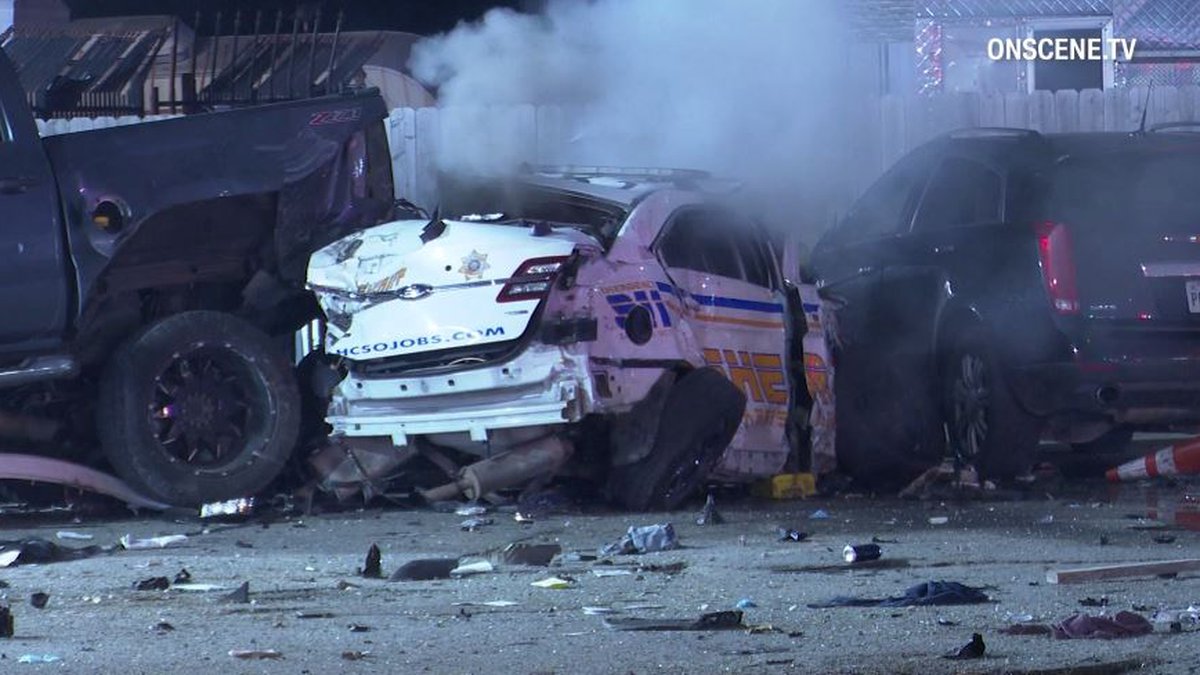 Detail Car Crash Picturs Nomer 37