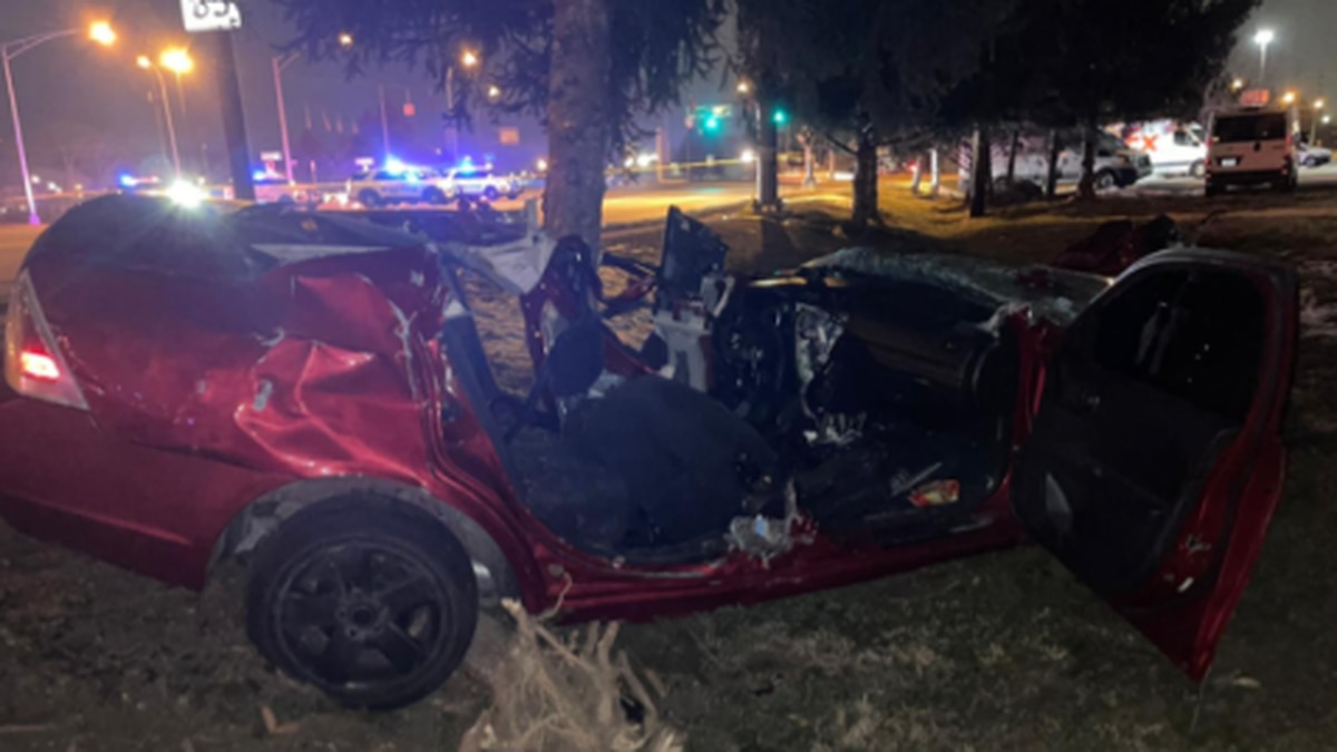 Detail Car Crash Picturs Nomer 54
