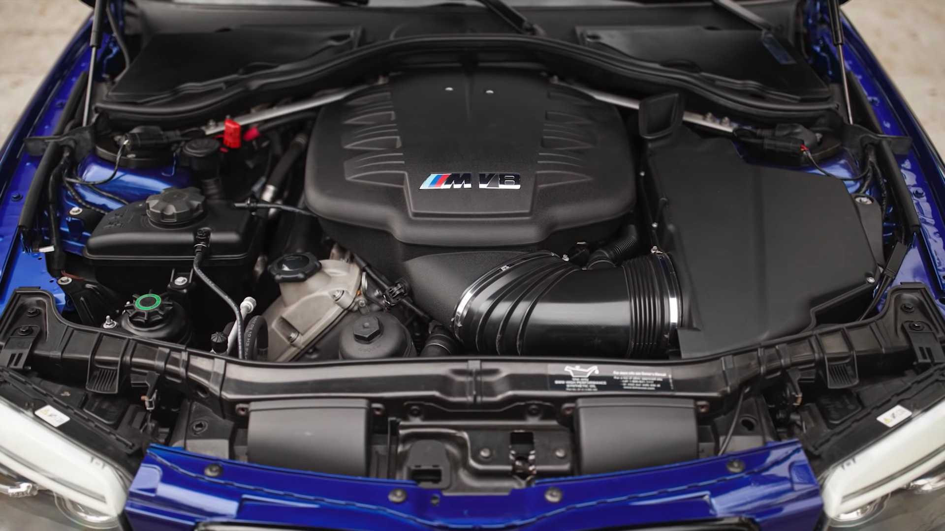 Detail Car Engine Image Nomer 8