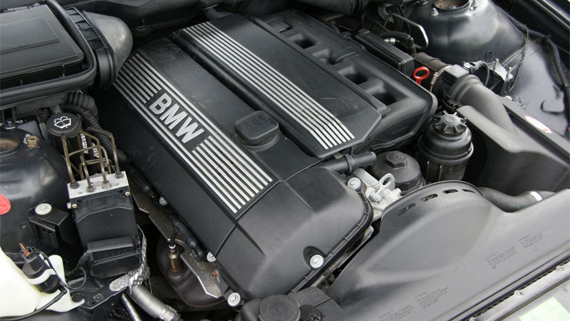 Detail Car Engine Picture Nomer 57