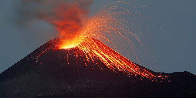 Detail Gambar Animasi Gunung Meletus Nomer 19