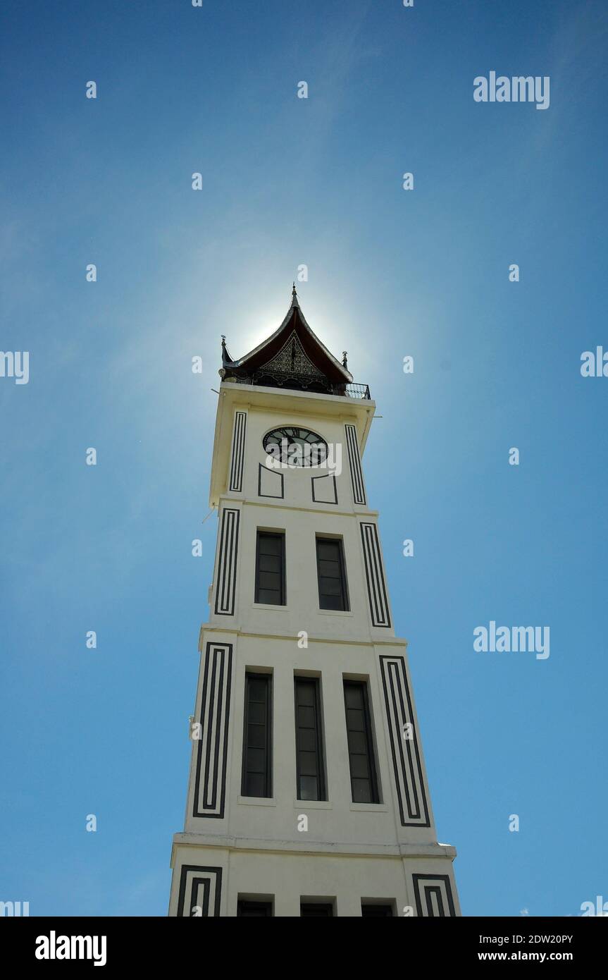 Detail Gambar Animasi Jam Gadang Nomer 20