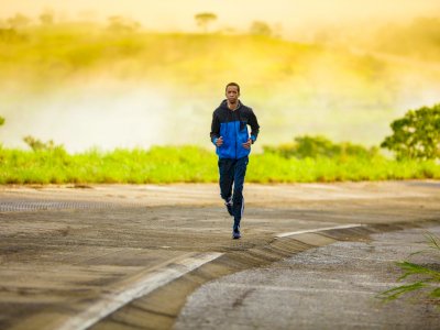 Detail Gambar Animasi Jogging Di Kejar Anjing Nomer 35