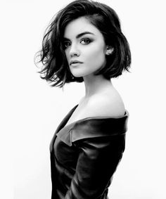 Aria Montgomery Frisur - KibrisPDR