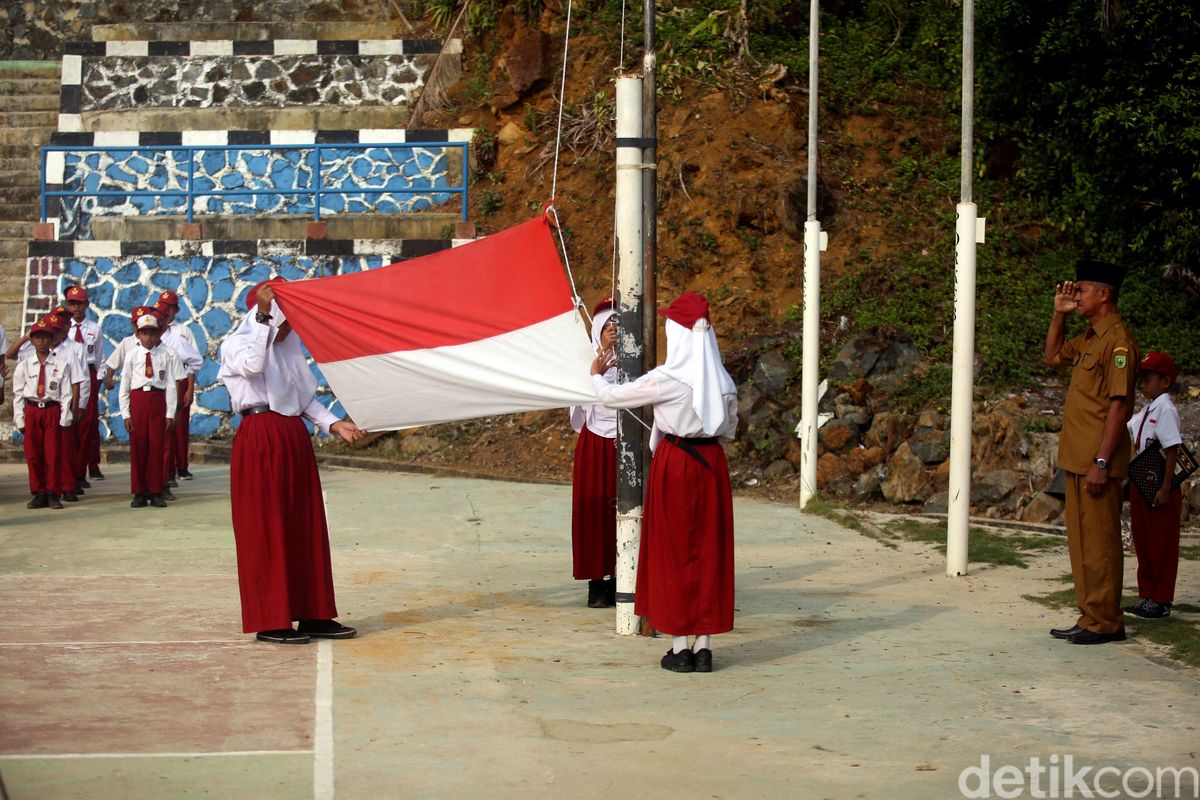 Detail Gambar Animasi Wujud Sila Persatuan Indonesiadalam Keluarga Nomer 53