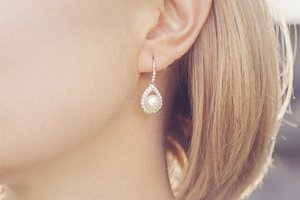 Detail Gambar Anting Untuk Wajah Bulat Nomer 8