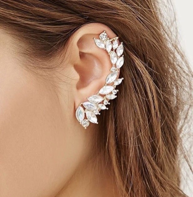 Detail Gambar Anting Untuk Wajah Bulat Nomer 47