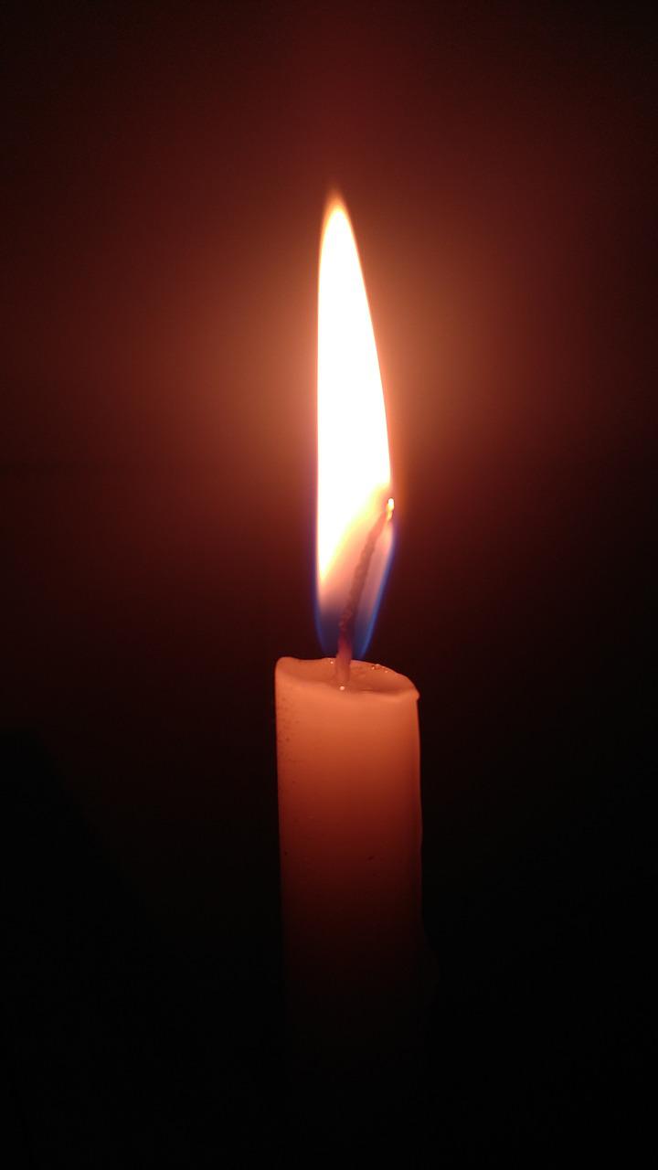 Gambar Api Lilin - KibrisPDR