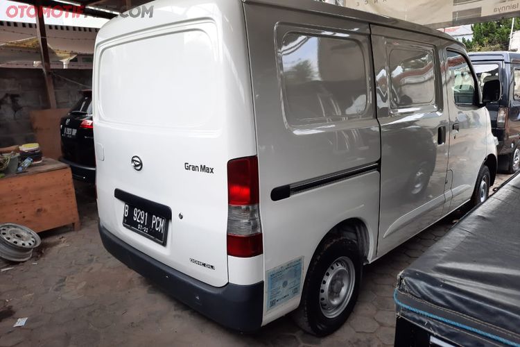 Detail Gambar Apv Atau Gran Max Nomer 13