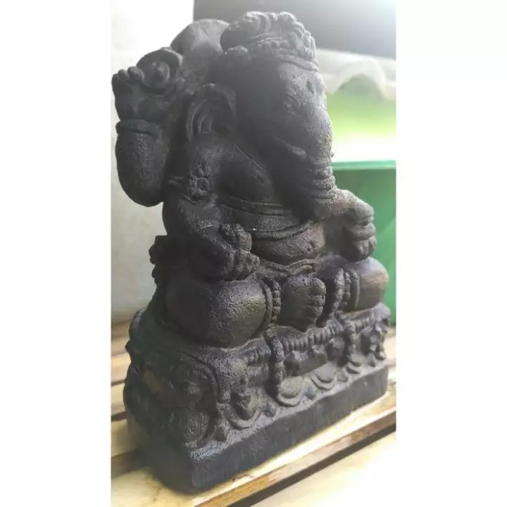 Detail Gambar Arca Batu Nomer 35