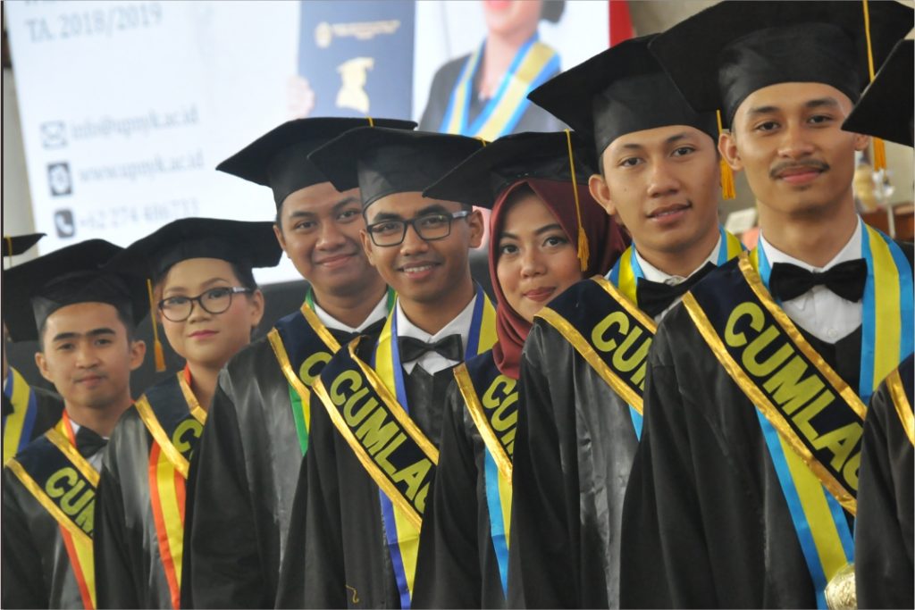 Detail Cara Foto Wisuda Yang Bagus Nomer 52