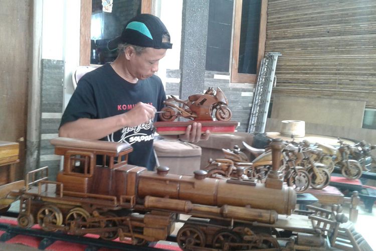 Detail Cara Membuat Miniatur Motor Dari Kayu Nomer 23