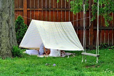 Detail Cara Membuat Tenda Dari Selimut Dan Bantal Nomer 29