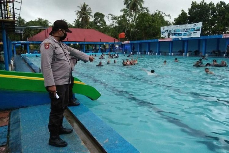 Detail Cara Menggambar Kolam Renang Nomer 42