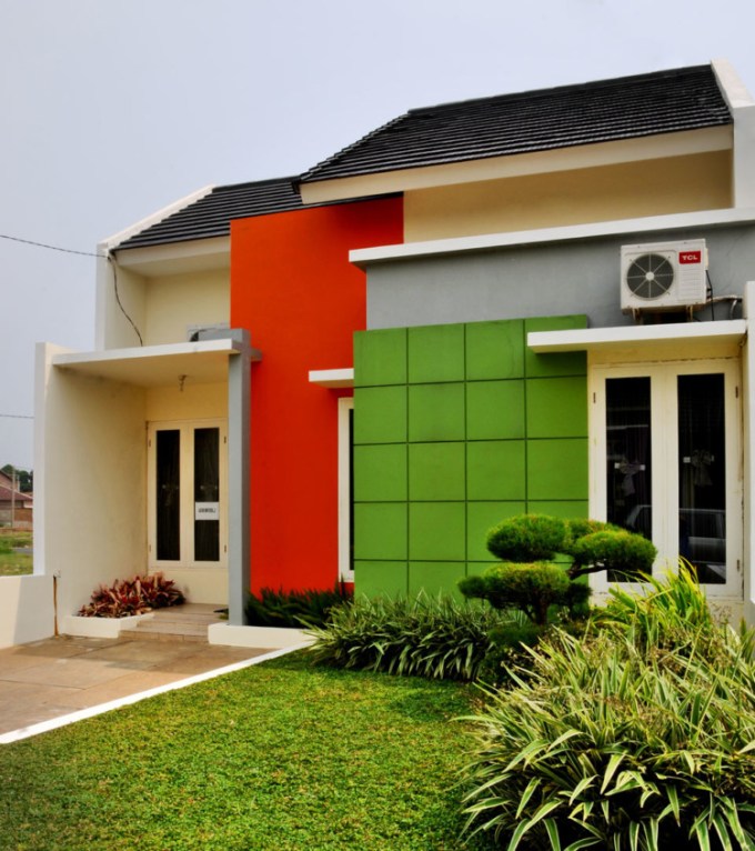 Detail Cat Depan Rumah Warna Hijau Nomer 40