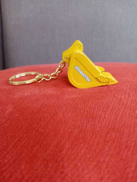 Detail Cat Excavator Bucket Keychain Nomer 8