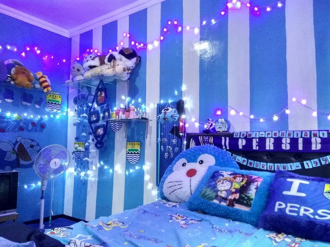 Detail Cat Kamar Doraemon Nomer 46