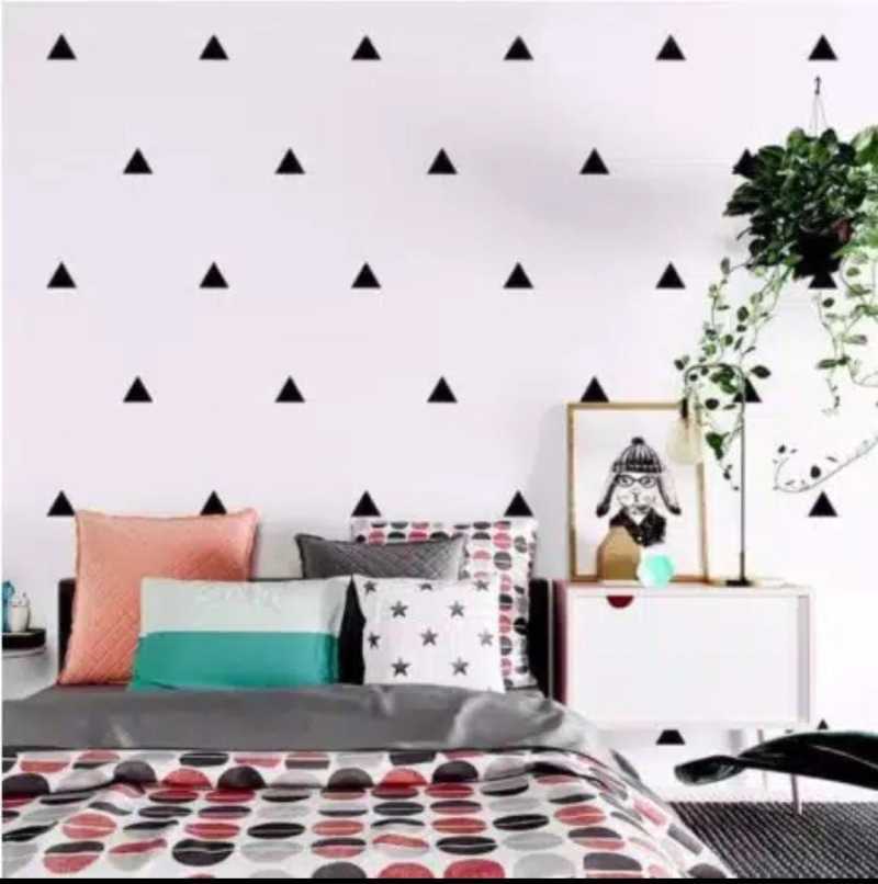 Detail Cat Kamar Tidur Motif Segitiga Nomer 32