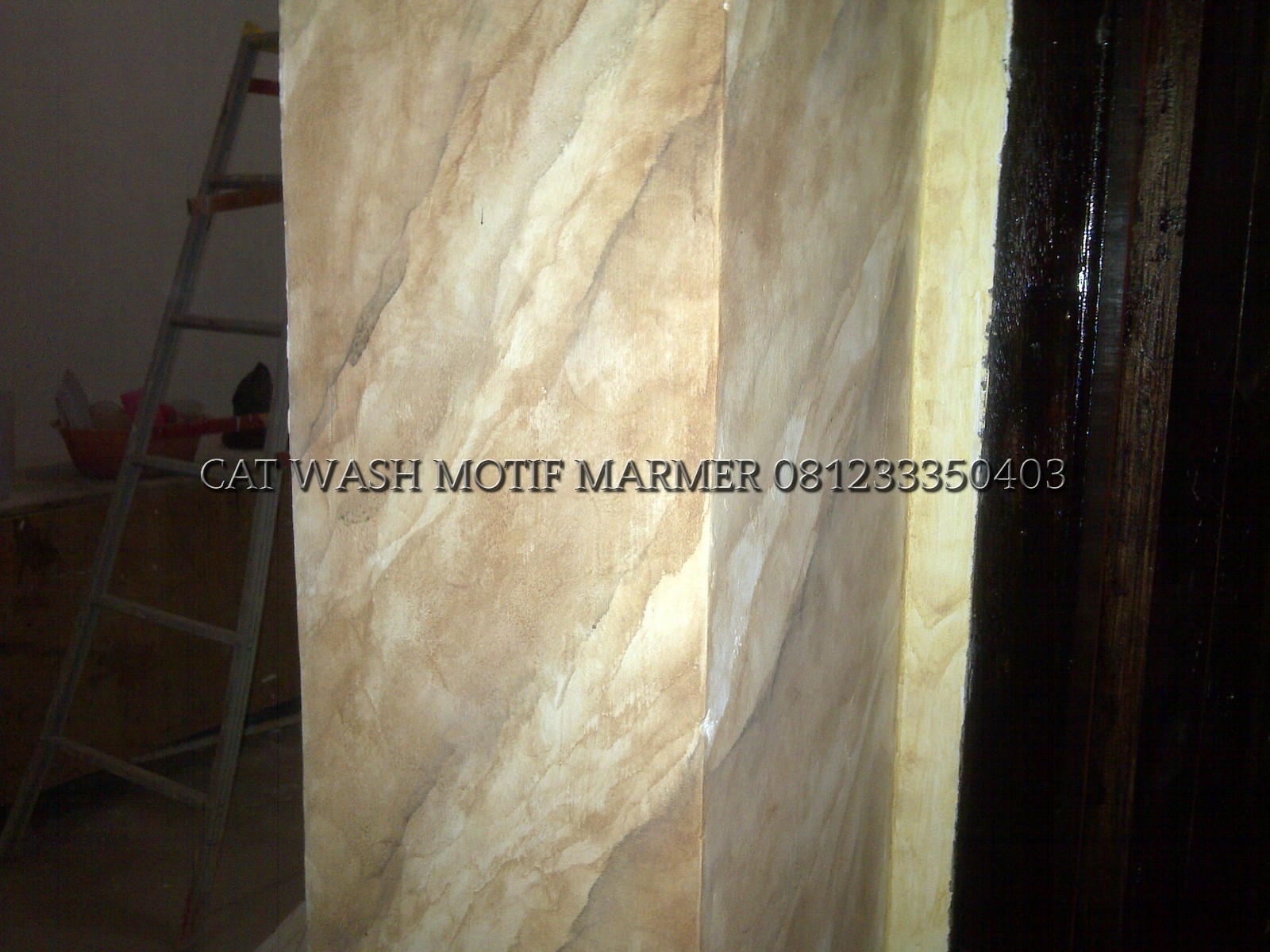 Detail Cat Motif Marmer Pada Kayu Nomer 9