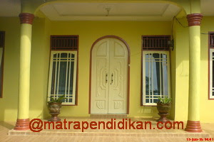 Detail Cat Pintu Rumah Warna Kuning Nomer 41