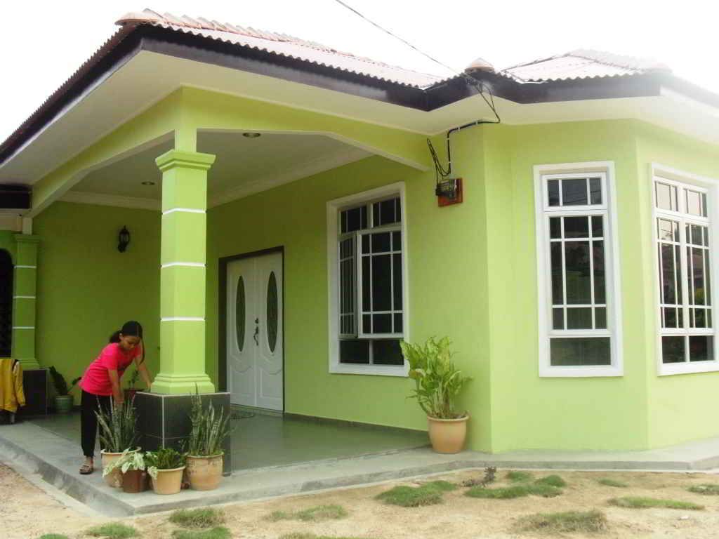 Detail Cat Rumah Hijau Putih Nomer 4