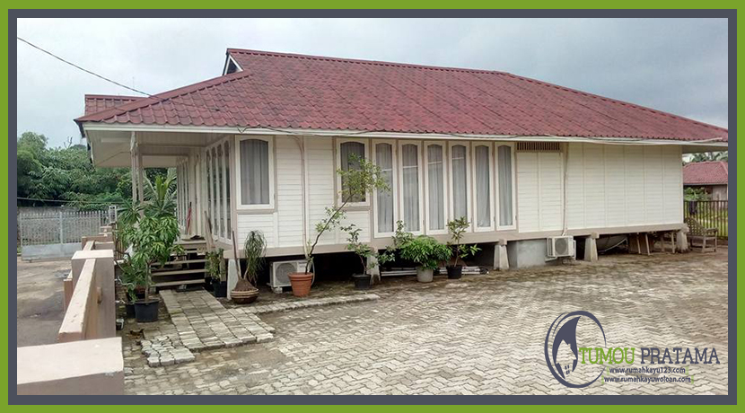 Detail Cat Rumah Kayu Nomer 23