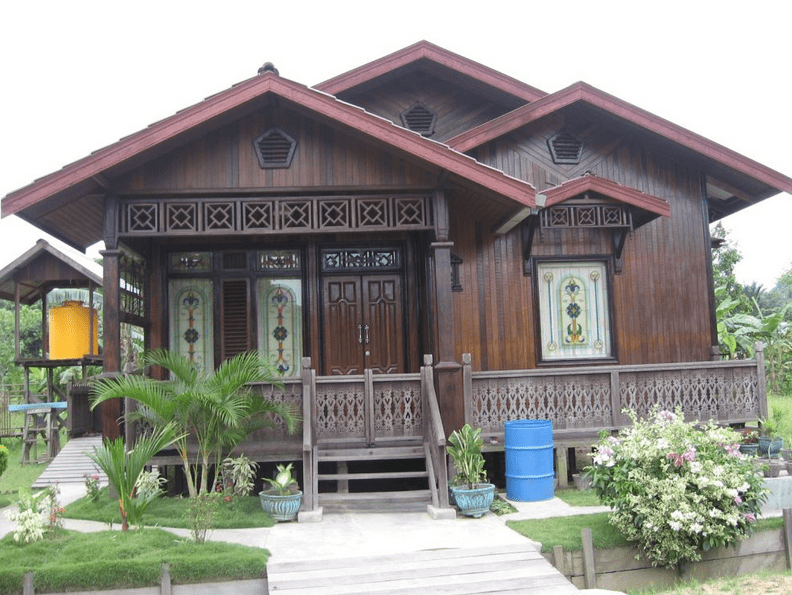 Detail Cat Rumah Kayu Warna Coklat Nomer 6