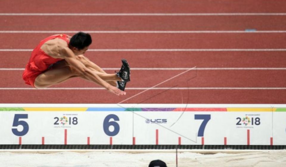 Detail Gambar Atletik Lompat Jauh Nomer 21