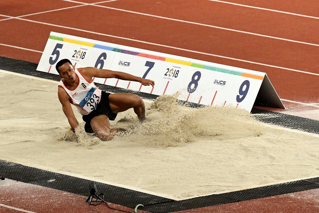 Detail Gambar Atletik Lompat Jauh Nomer 38