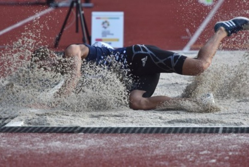 Detail Gambar Atletik Lompat Jauh Nomer 56