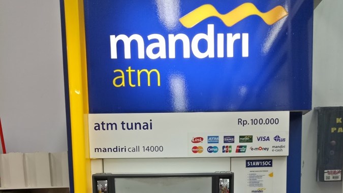 Detail Gambar Atm Mandiri Nomer 33