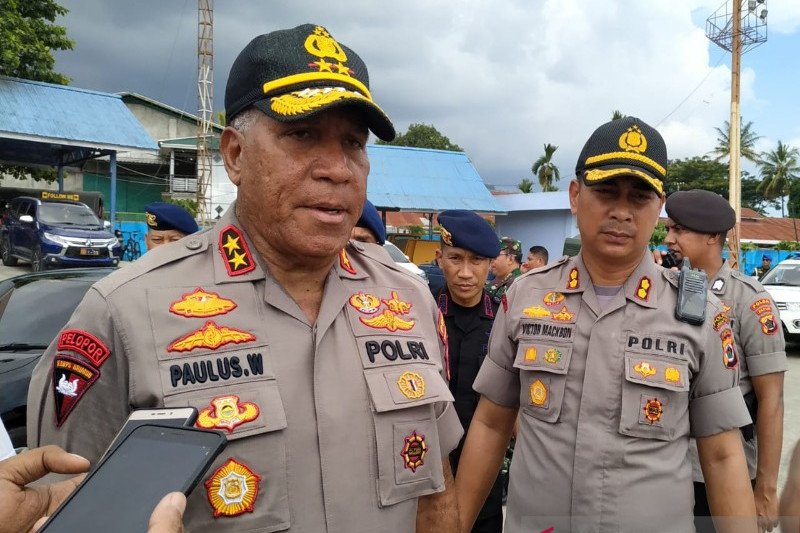 Detail Gambar Atribut Polisi Nomer 13