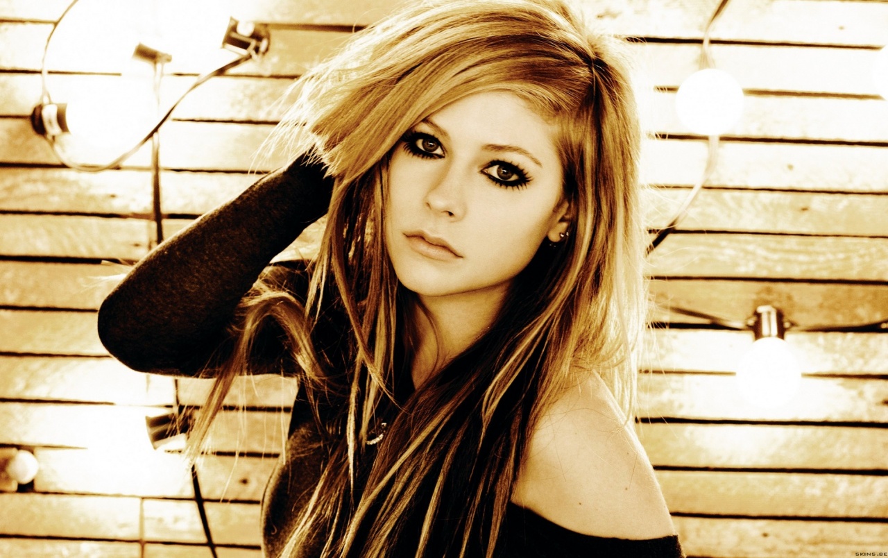 Detail Gambar Avril Lavigne Nomer 17