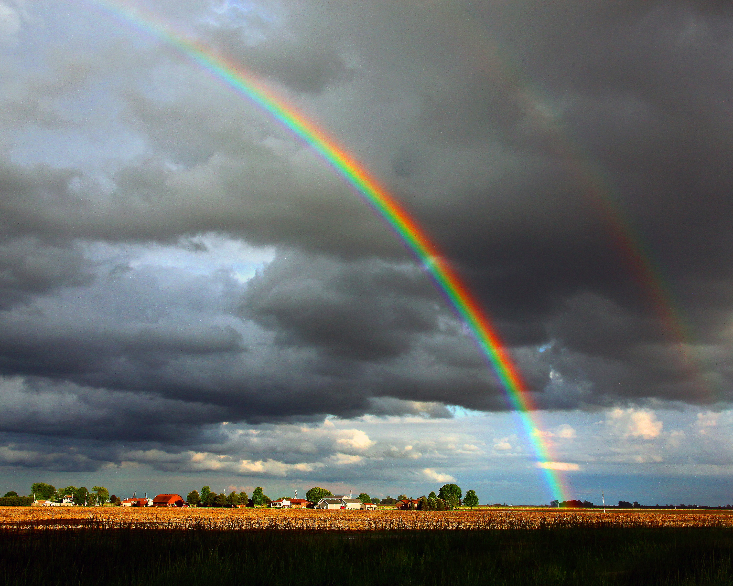 Detail Gambar Awan Dan Pelangi Nomer 50