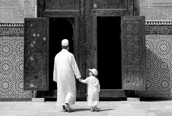 Detail Gambar Ayah Dan Anak Sholat Nomer 4