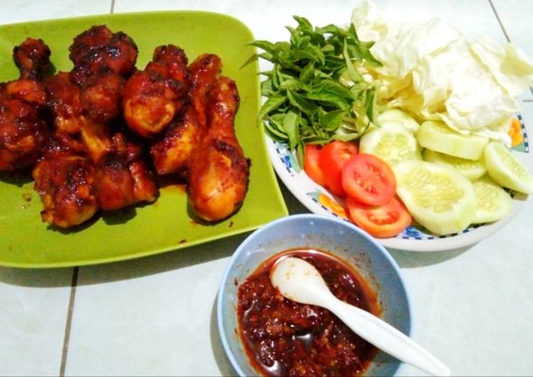 Detail Gambar Ayam Bakar Bumbu Rujak Nomer 28