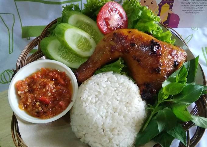 Detail Gambar Ayam Bakar Nomer 13