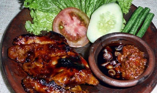 Detail Gambar Ayam Bakar Nomer 36