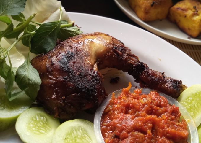 Detail Gambar Ayam Bakar Nasi Nomer 6