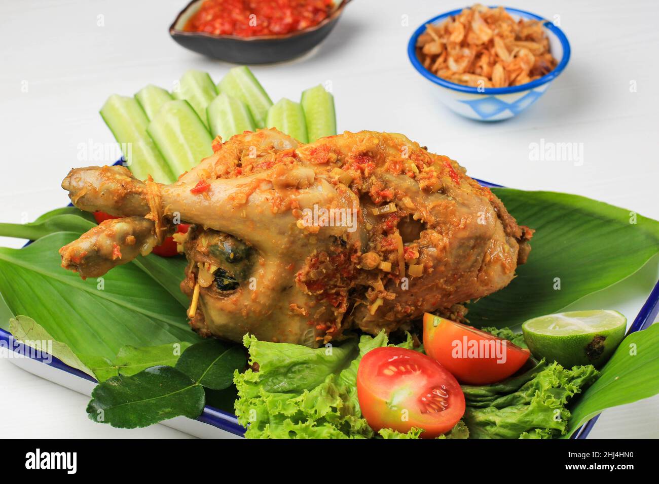 Detail Gambar Ayam Betutu Goreng Nomer 35