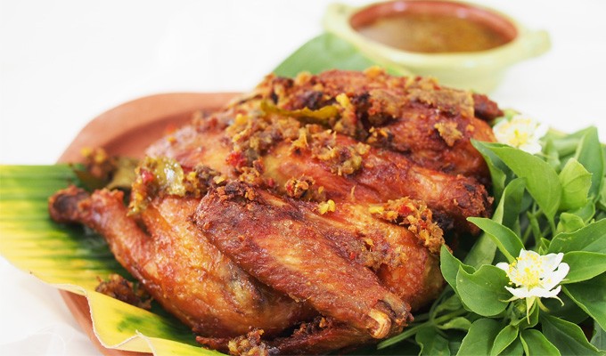 Detail Gambar Ayam Betutu Goreng Nomer 4