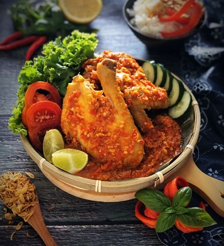 Detail Gambar Ayam Betutu Goreng Nomer 52