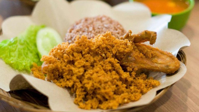 Detail Gambar Ayam Goreng Kremes Nomer 27