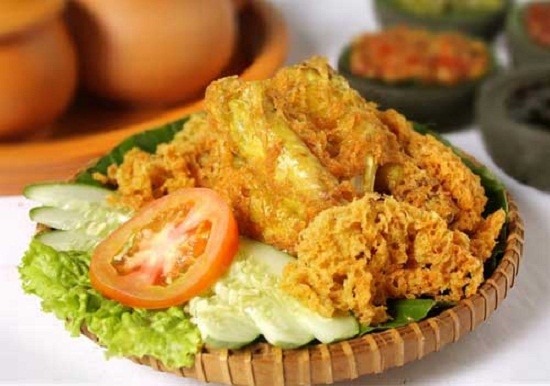 Detail Gambar Ayam Goreng Kremes Nomer 8