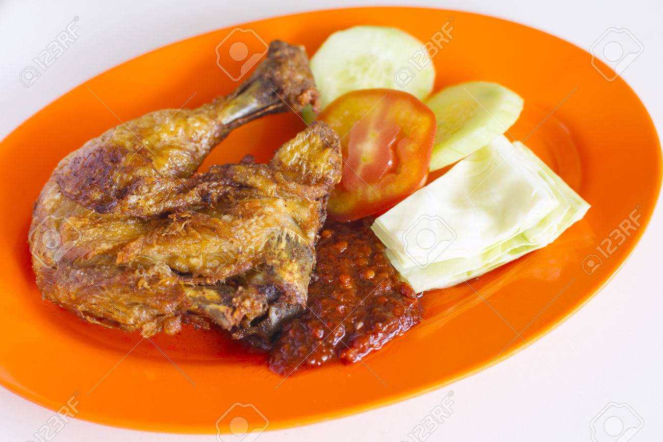 Detail Gambar Ayam Goreng Lalapan Nomer 42