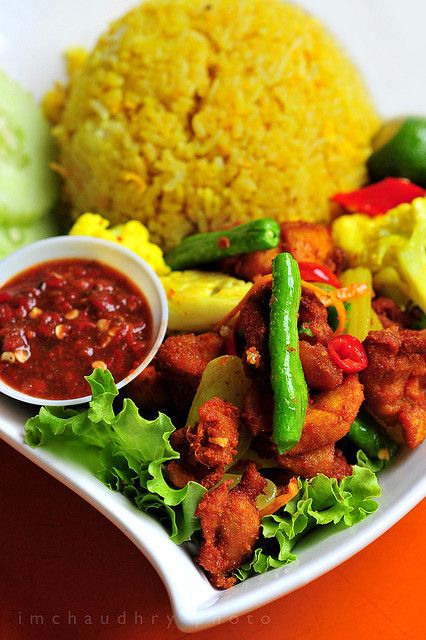 Detail Gambar Ayam Goreng Nasi Nomer 20