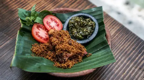 Detail Gambar Ayam Goreng Serundeng Nomer 52